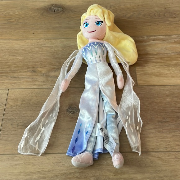 Disney Toys Last Chance Disney Store Elsa The Snow Queen Frozen